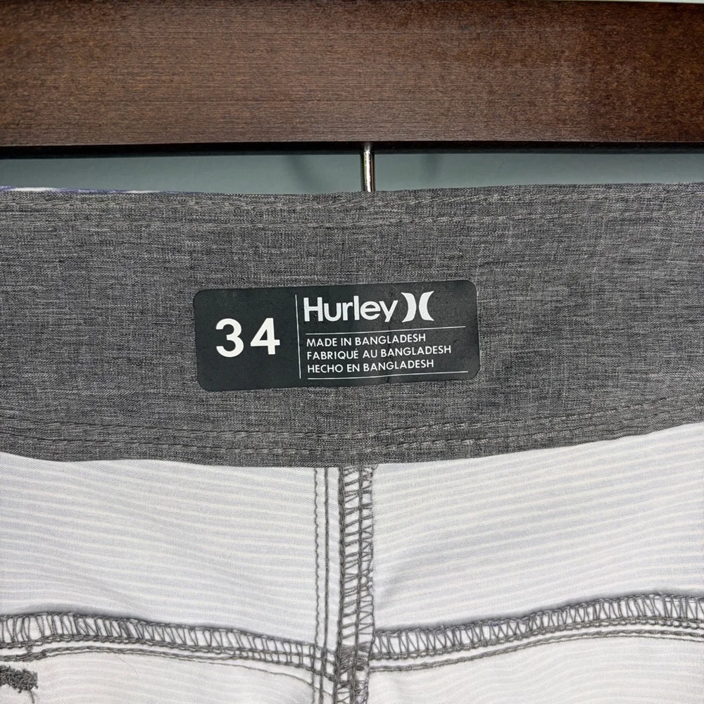 Hurley Men’s Blue and Gray Gradient Stripe Board Shorts